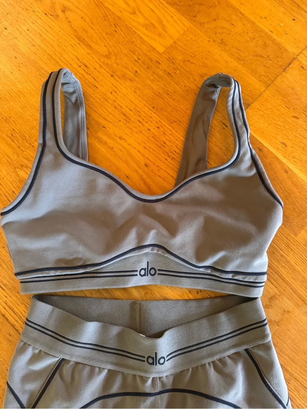 ALO Yoga used good